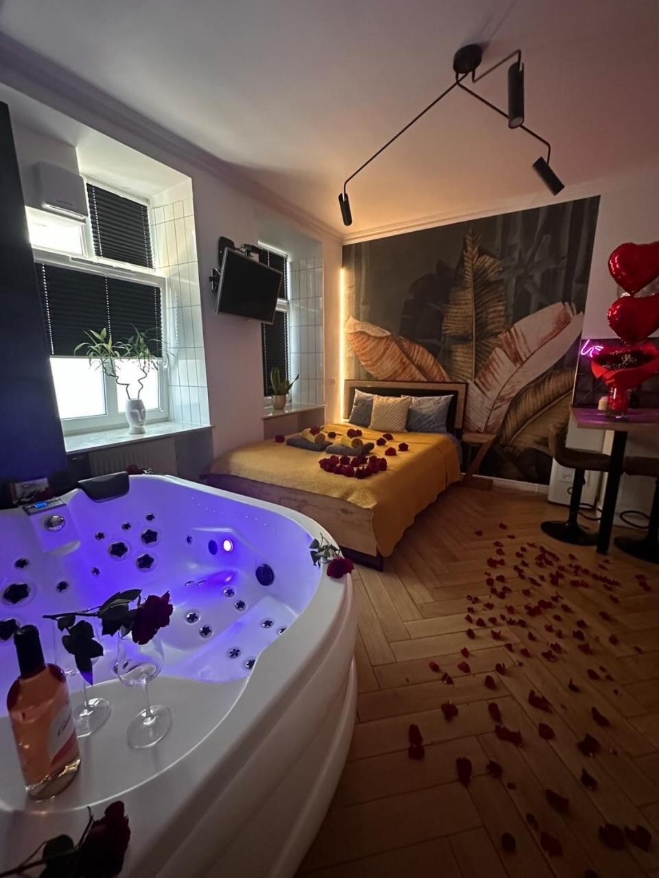 Jacuzzi & Bike Apartment, 크라쿠프 외부 사진